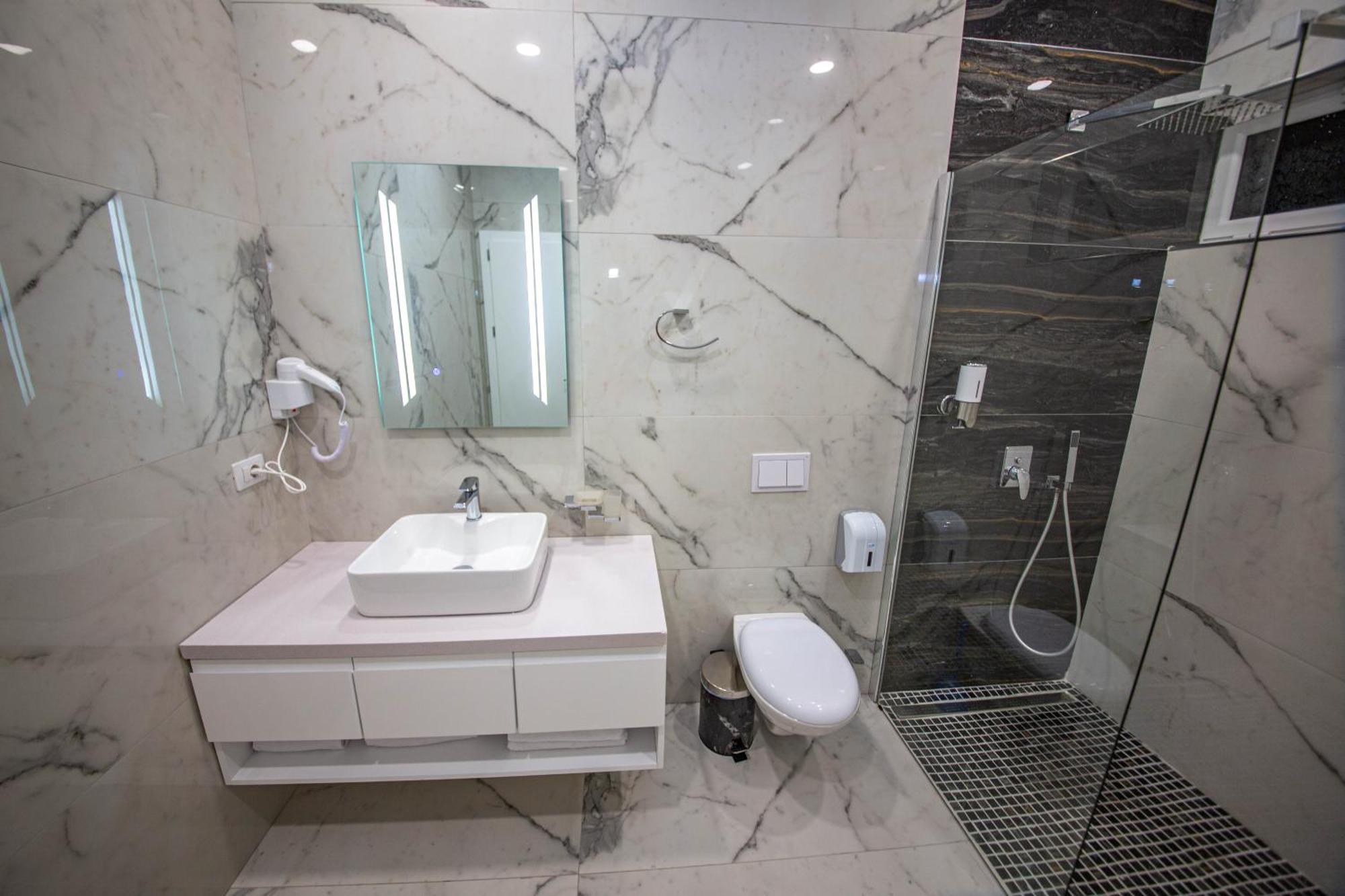 Noan Hotel & Resort Dhërmi 部屋 写真