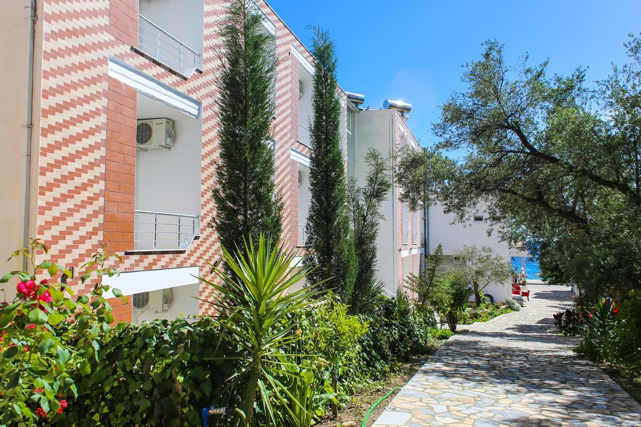 Noan Hotel & Resort Dhërmi エクステリア 写真